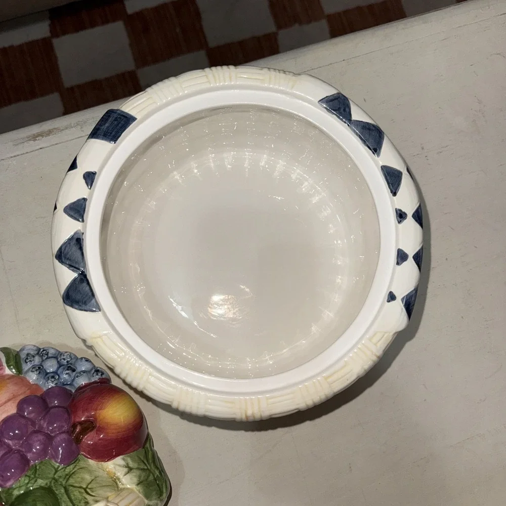 International SUSAN WINGET Ceramic FRUIT BASKET Large Cookie Jar VINTAGE